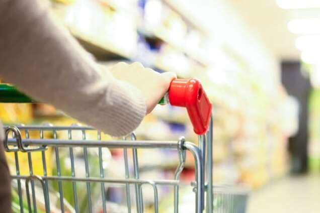 Затягніть пояси: реальна споживкорзина коштує в 5 разів дорожче прожиткового мінімуму