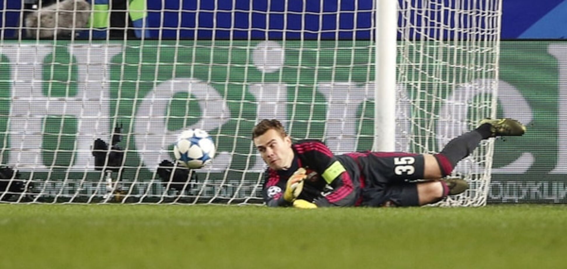 Російський воротар оновив ганебний антирекорд Ліги чемпіонів - 26 листопада 2015
