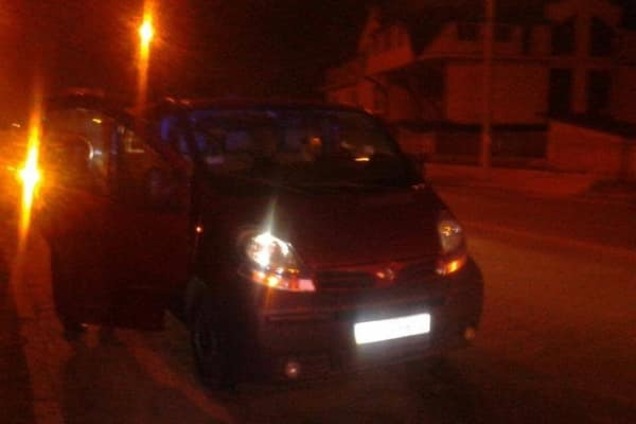 В Ривне полиция на дороге повязала пьяного священника с 'девочками'