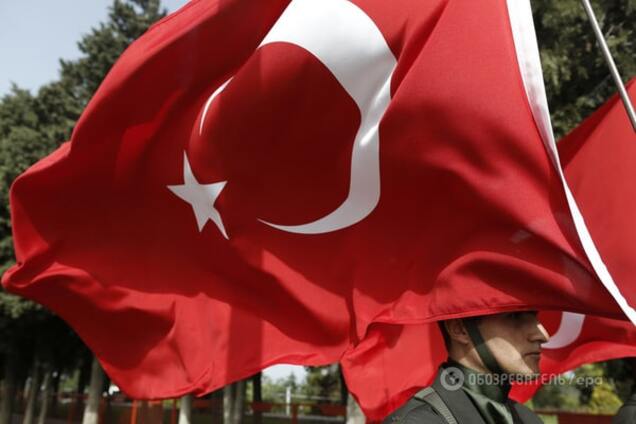 С чего это вдруг? МИД РФ просит всех сограждан срочно покинуть Турцию