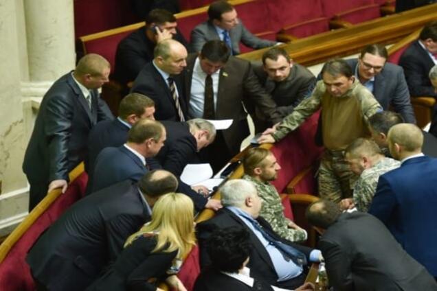 Как коалиция в Раде за год справилась со своими обещаниями: опубликована инфографика