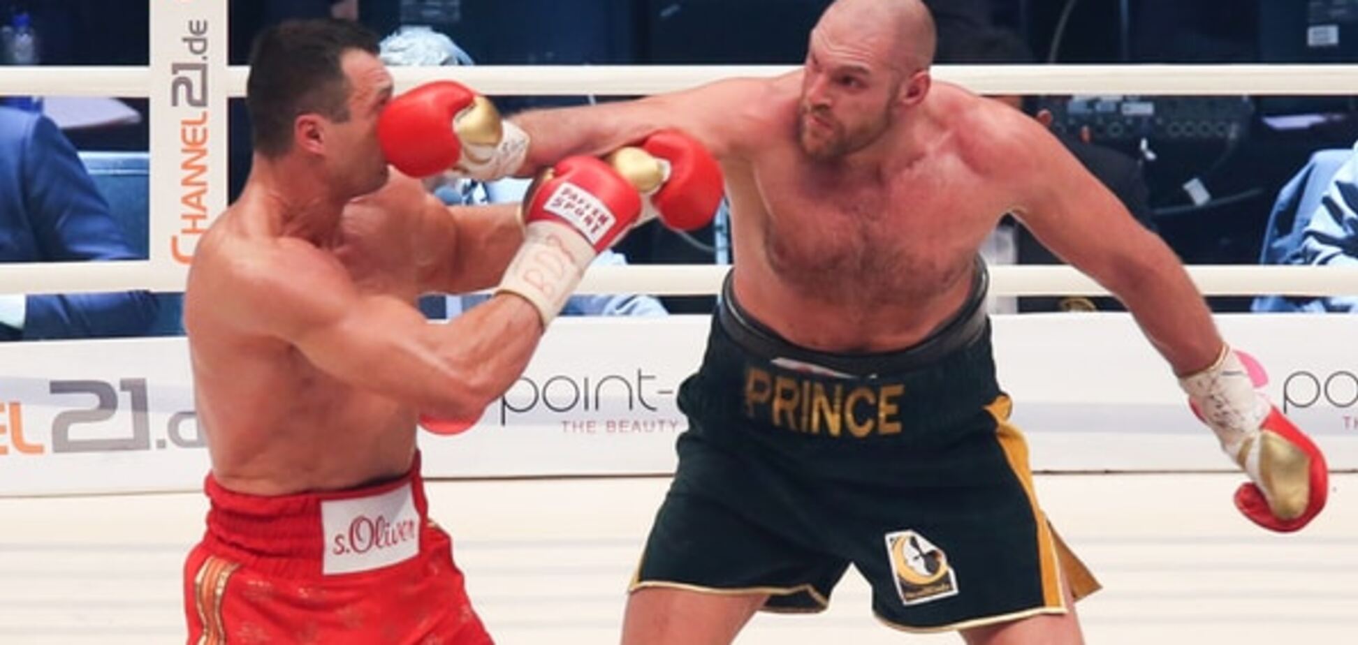 Владимир Кличко - Тайсон Фьюри: видео боя