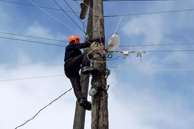 Блэкаут в Крыму: активисты дали добро на ремонт ЛЭП