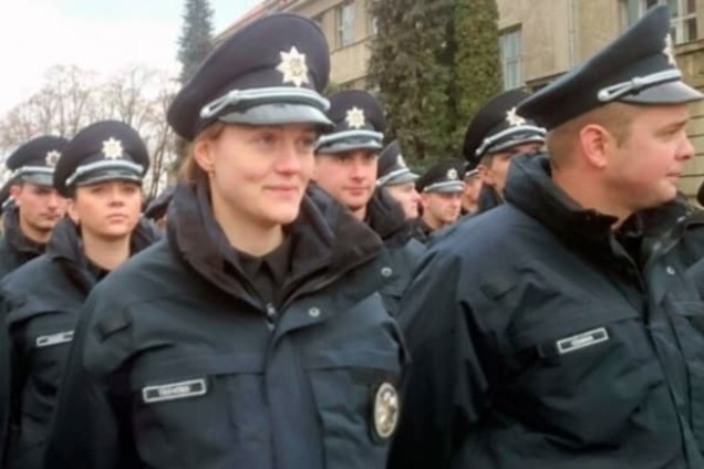 В МВД показали новых полицейских Мукачево и Ужгорода: фото красавцев