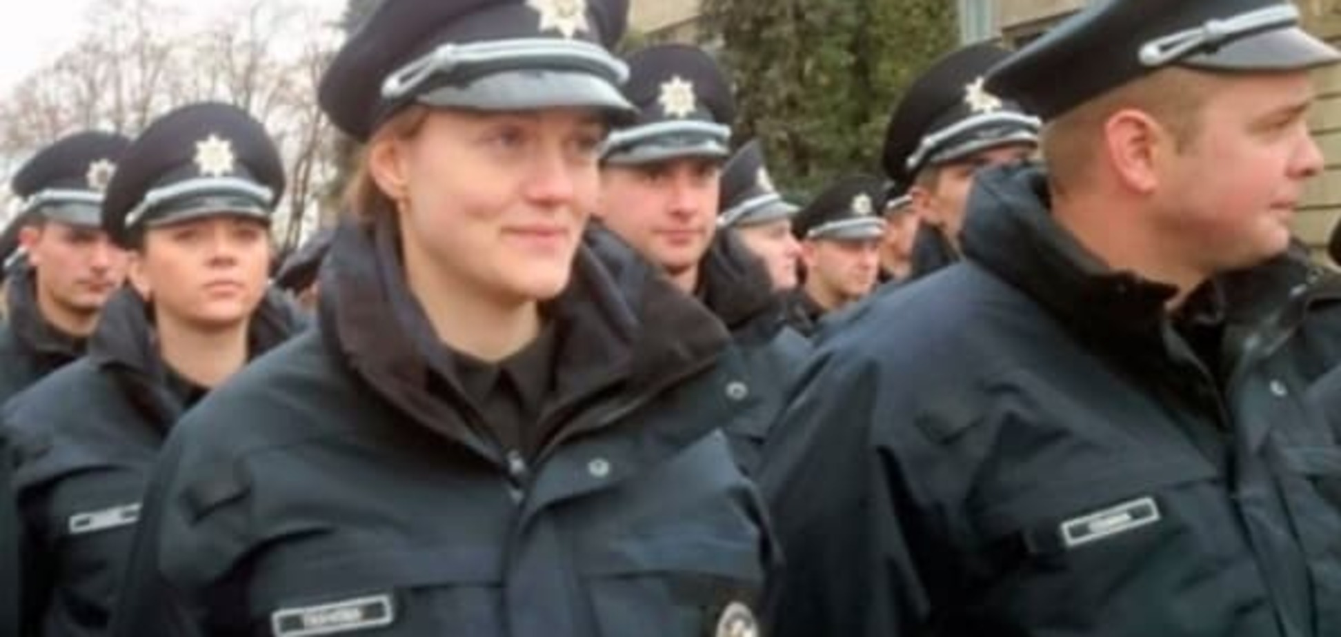 У МВС показали нових поліцейських Мукачева та Ужгорода: фото красенів