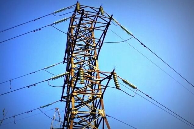 Передумали: 'Укрэнерго' не возобновит поставки электроэнергии в Крым