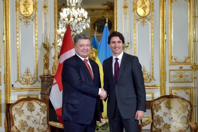 За океан без виз: Порошенко обсудил с премьером Канады упрощение визового режима