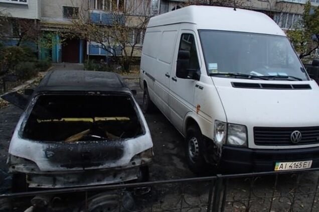 В Киеве ночью подожгли автомобиль