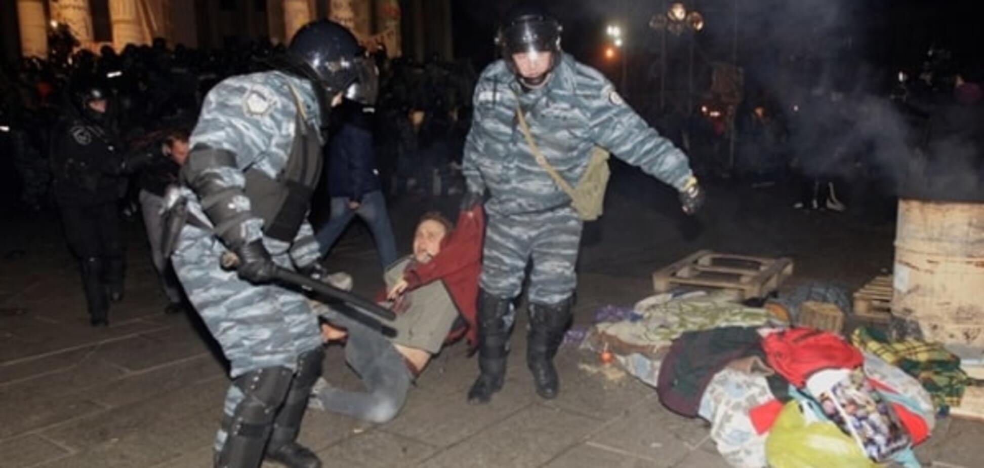 Два роки тому 'Беркут' жорстко розігнав студентів на Майдані: як це було