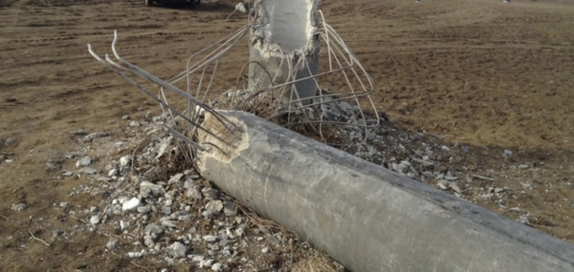 Блокада Крыма: журналист рассказал о 'большом торге' между Киевом и Москвой