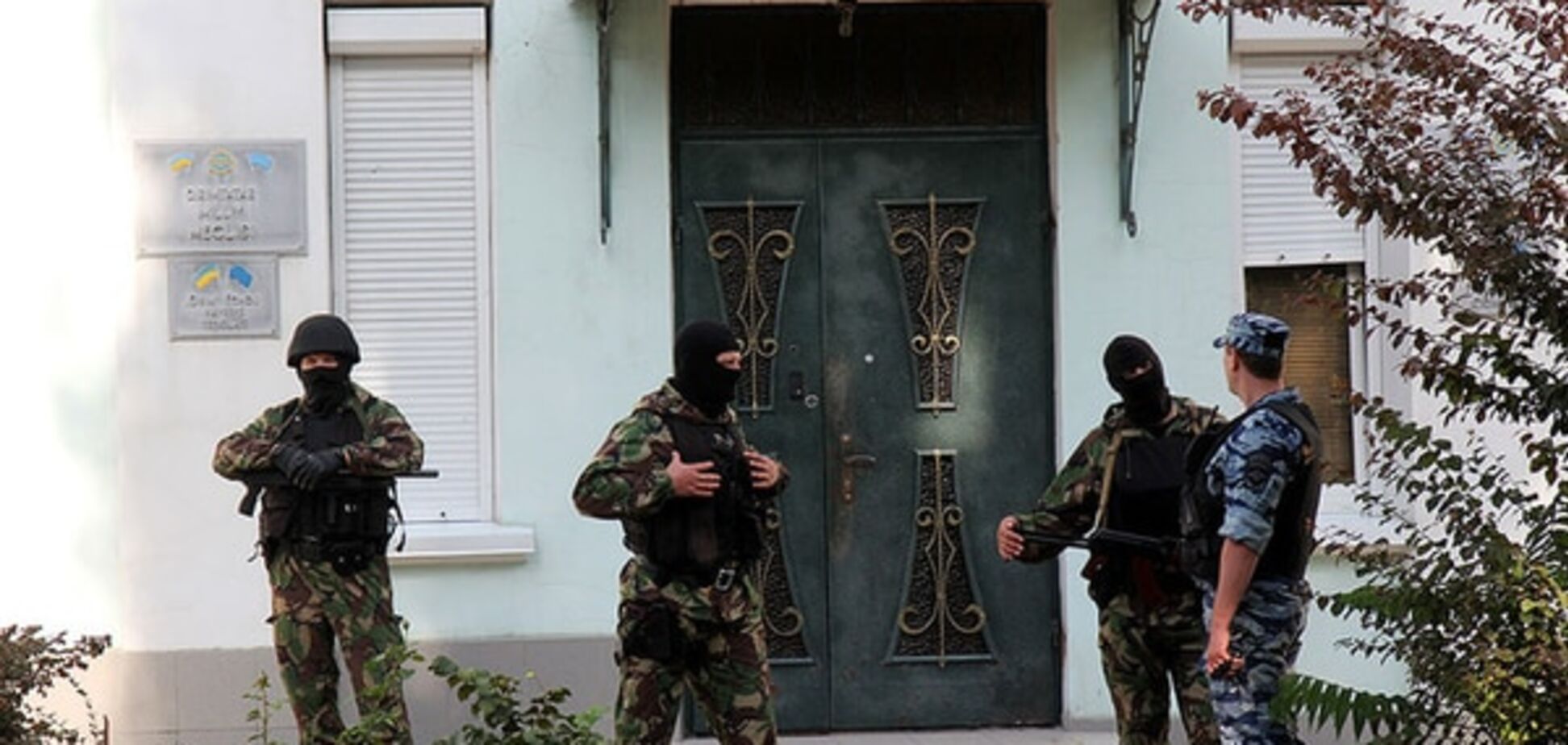 У Криму окупанти знову обшукують членів Меджлісу