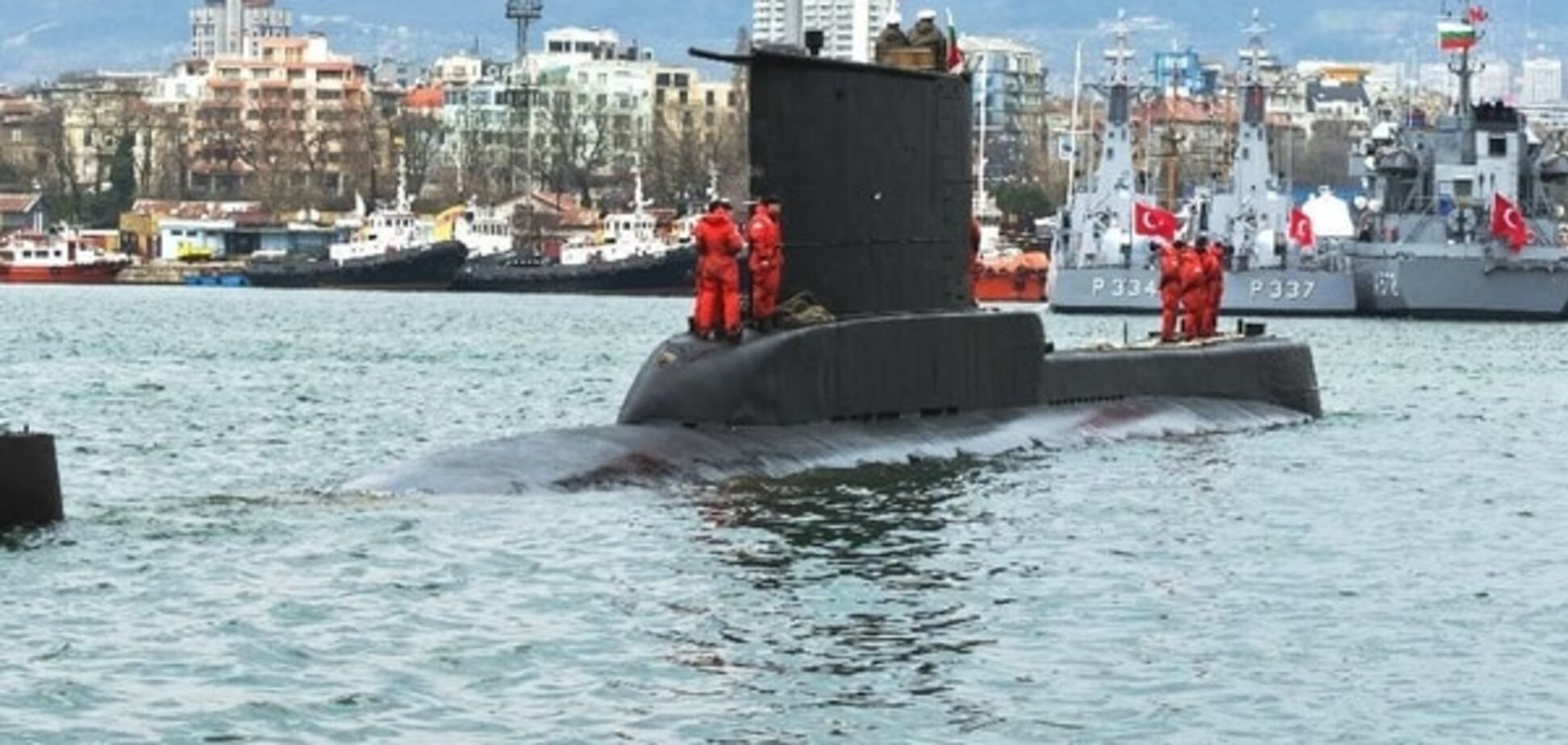 Турецькі підводні човни стежать за російським крейсером біля сирійського узбережжя - ЗМІ