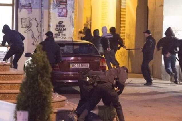 'ДНР' і 'ЛНР': ЗМІ назвали причину побиття шведських фанатів перед матчем 'Шахтаря'