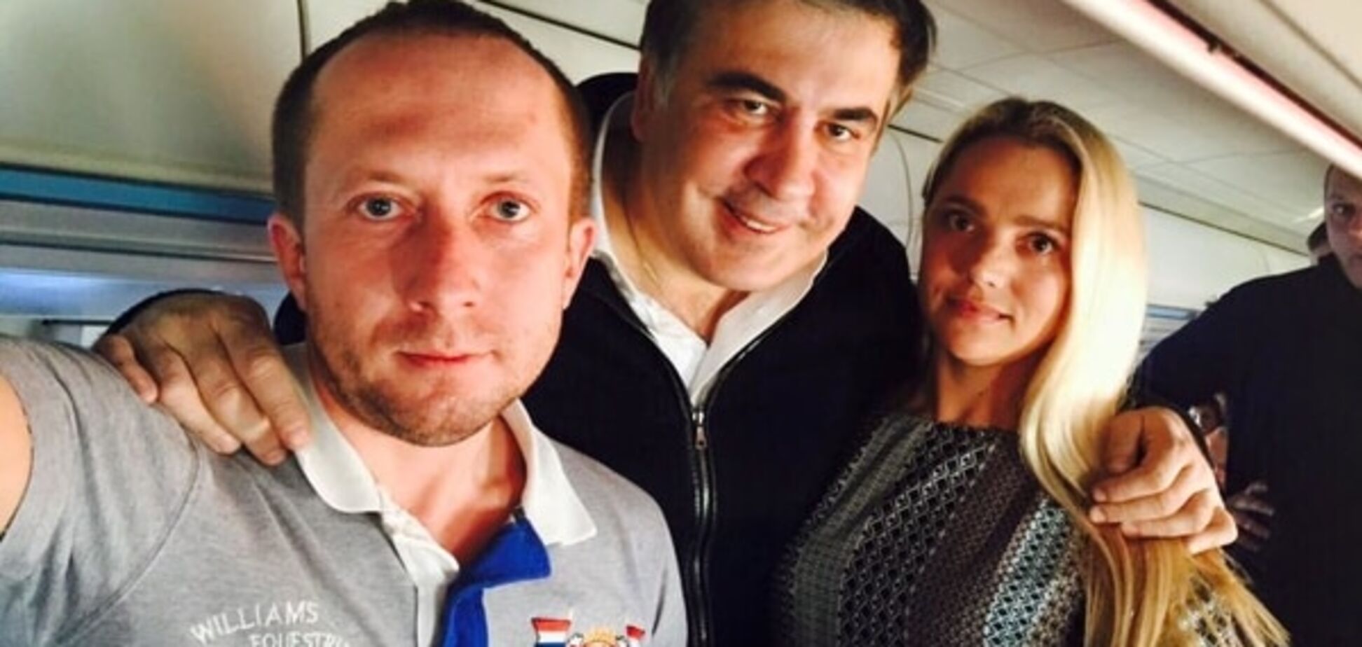 Саакашвили произвел фурор в эконом-классе самолета: опубликованы фото