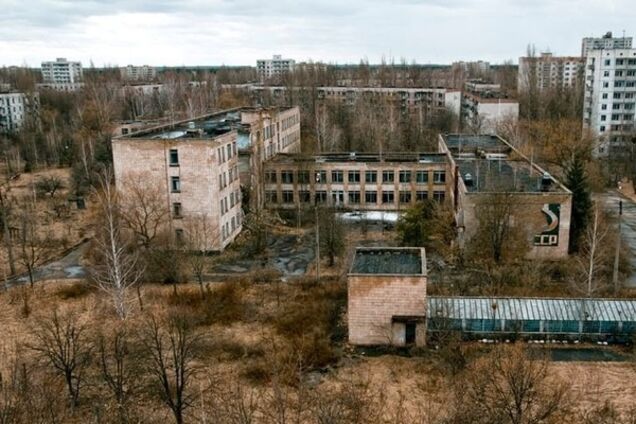 Чому друзі Азарова проти Чорнобильського заповідника