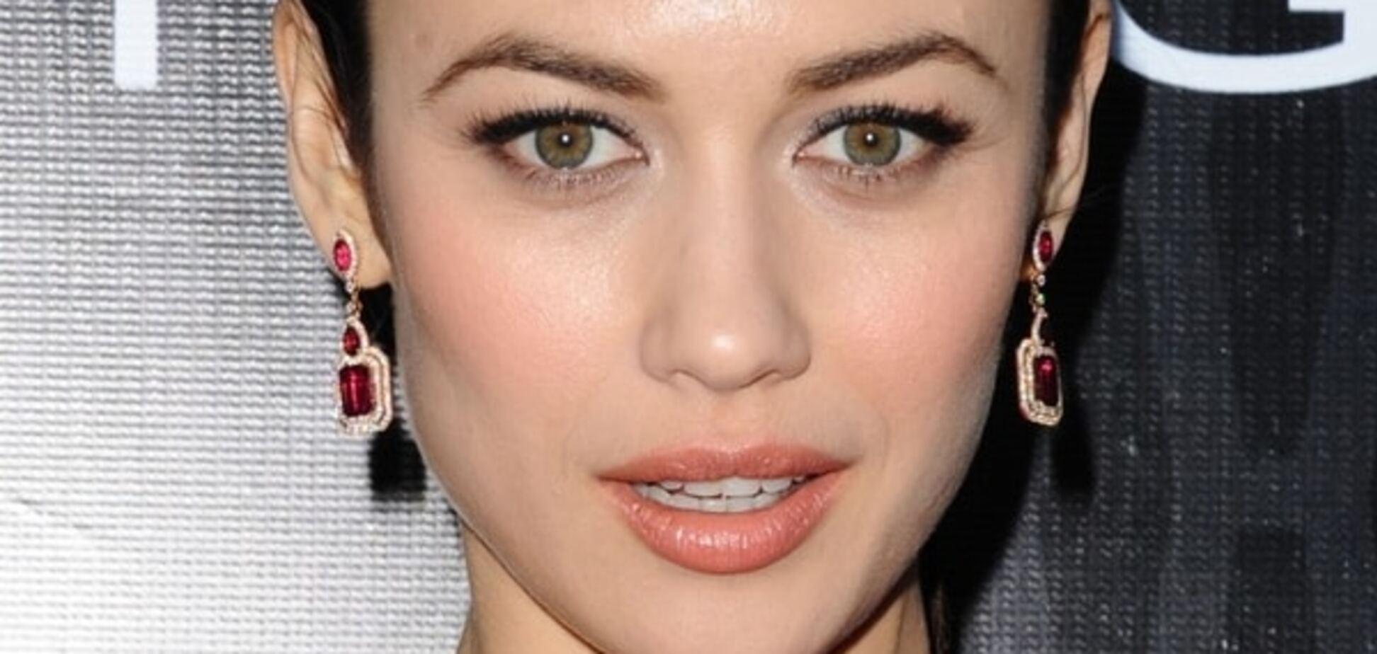 Ольга Куриленко сыграет свадьбу с фотографом