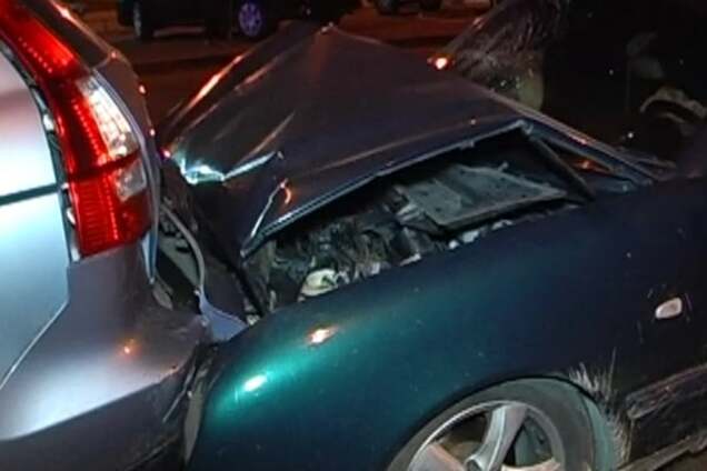 ДТП в Киеве: один из водителей получил серьезные травмы