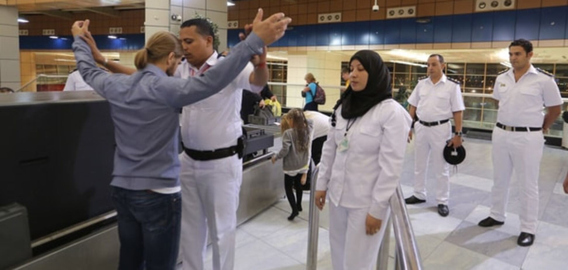 В аеропорту Шарм-ель-Шейха захищати туристів буде спецназ