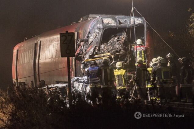 В Германии поезд врезался в военный грузовик, есть жертвы: фоторепортаж