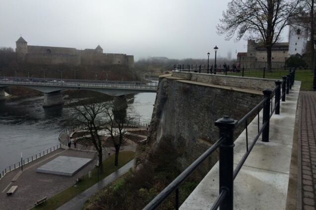 'Сразу видно, где Европа, где Азия': сравнили фото с границы Эстонии и России