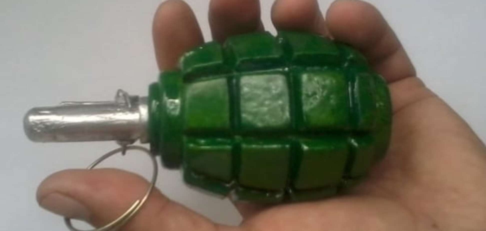 В дом адвоката 'бриллиантового прокурора' бросили две гранаты