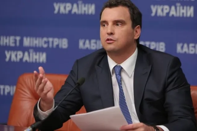 "Вам мене не зрозуміти, такими були правила гри": Абромавічусу написали явку з повинною