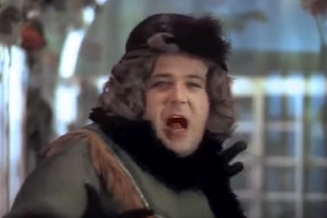 'Язык и Попа': украинская группа сняла клип о 'прогибе' Калягина перед Путиным