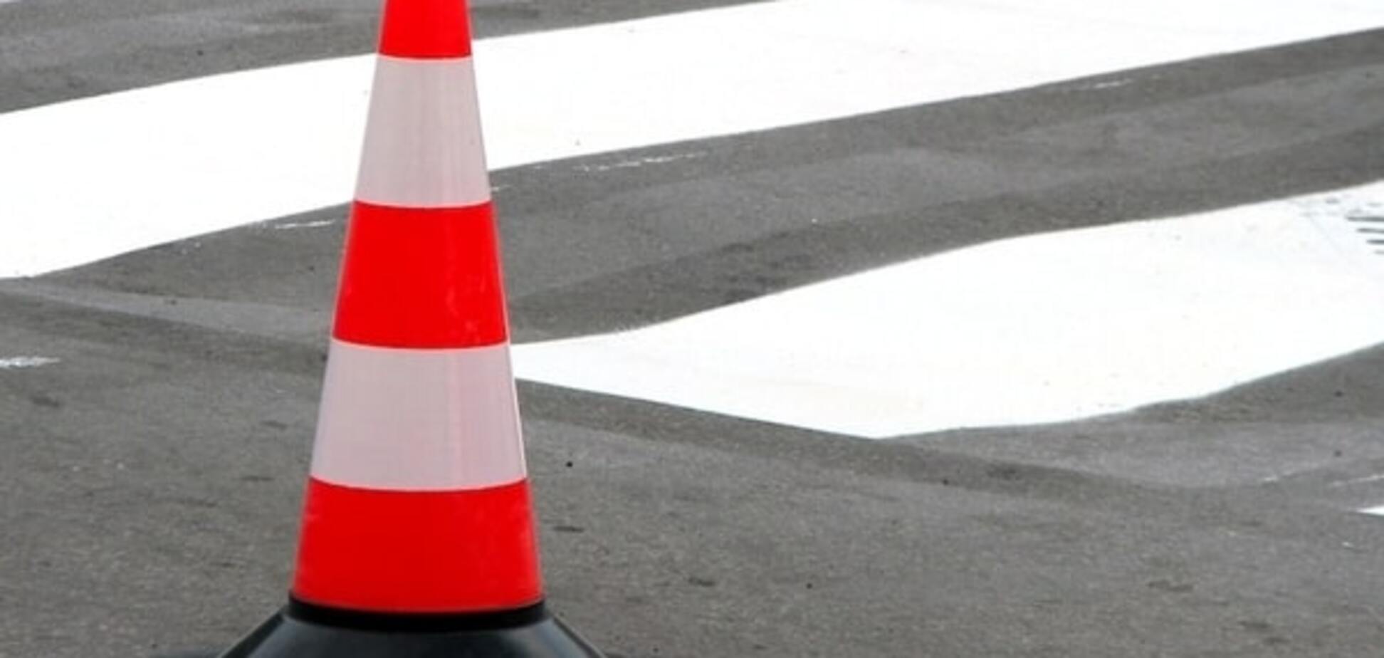 В Киеве автомобиль наехал на ребенка возле школы