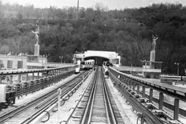 Киевское метро празднует 55-летие: новинки подземки