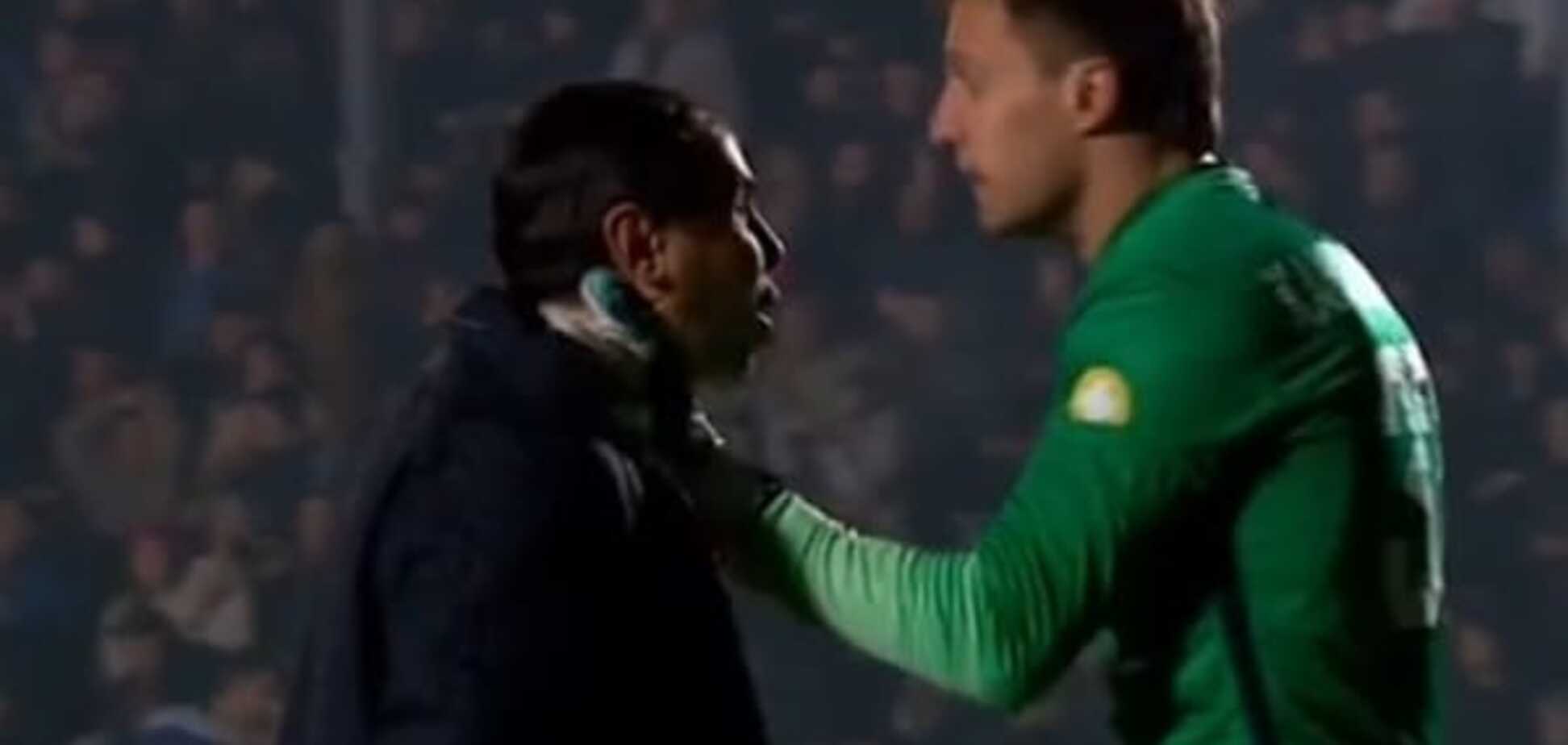 Вратарь 'Шахтера' о драке с болельщиком: сожалею, что не сдержался