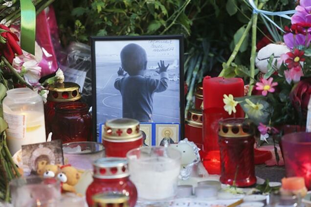 'Ты прости нас, малышка': российский спасатель написал стих 'главному пассажиру' A321