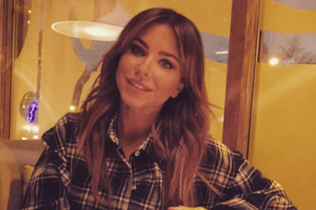 Ани Лорак поделилась трогательным детским фото с мамой