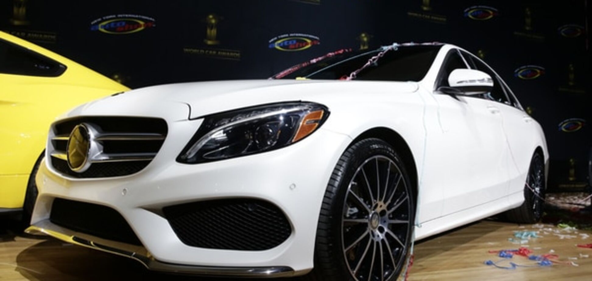 Багаті не плачуть: в Україні знову почали купувати броньовані Mercedes
