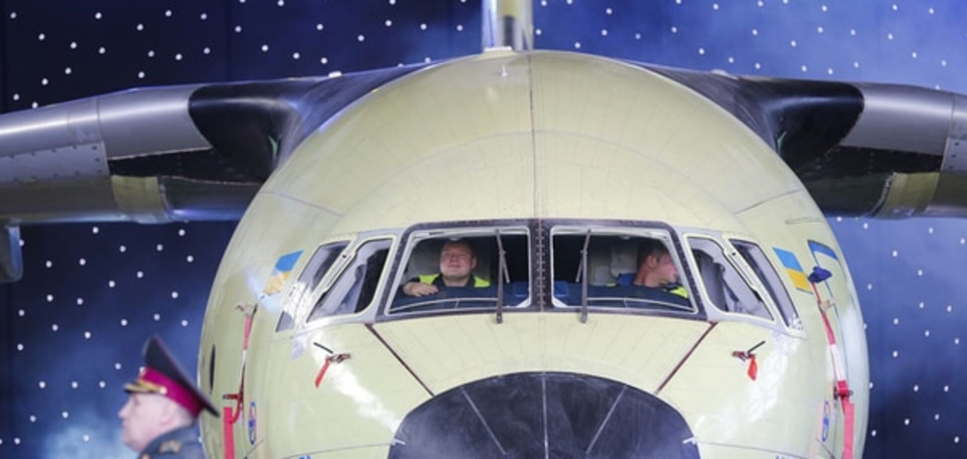 Порошенко показал гордость украинской авиации: опубликовано видео