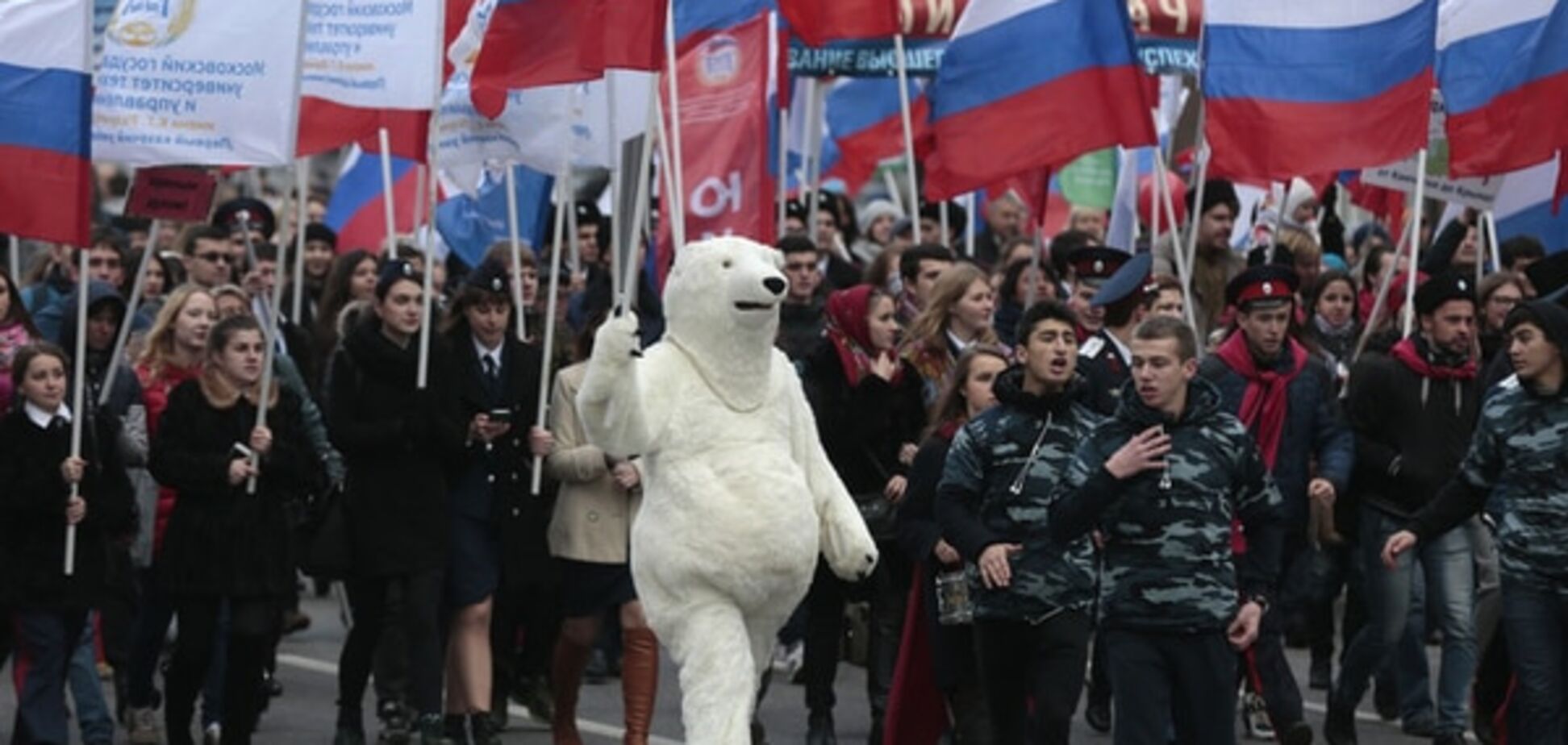 Свято лицемірства: Путін змушує Росію святкувати те, чого немає