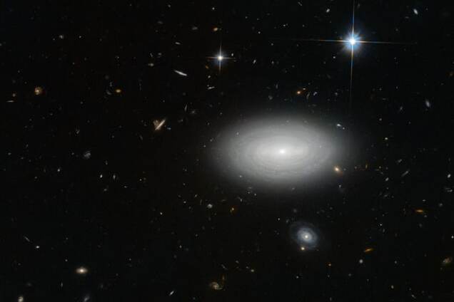 NASA знайшла у всесвіті найсамотнішу галактику: фотофакт