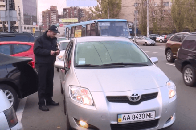 Закон о Нацполиции: украинцы теперь могут легально заплатить штраф 'на месте'