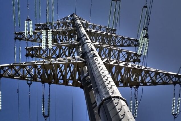 Зима й електрика: експерт порадив дати 'світло' Криму, щоб самим не залишитися без 'світла'