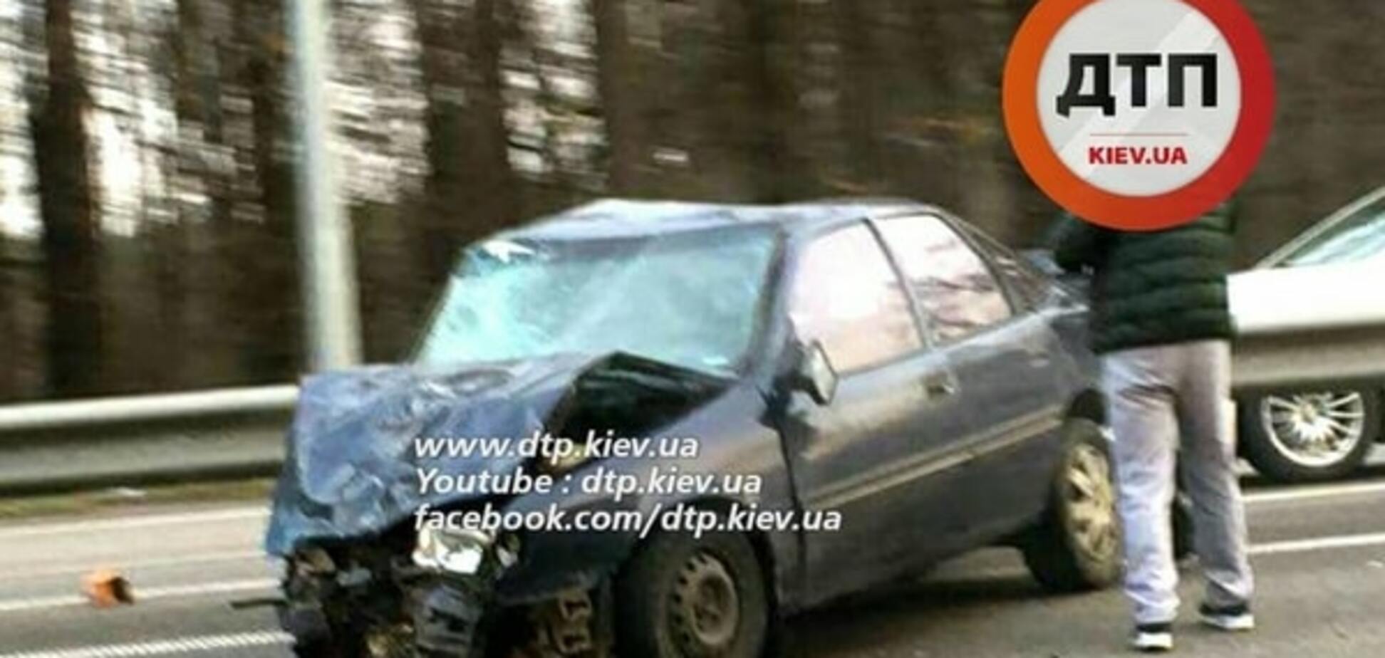 В Киеве на Житомирской трассе произошло крупное ДТП