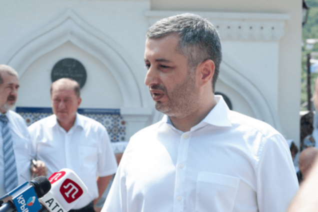 Яценюк звільнив уповноваженого з питань Криму