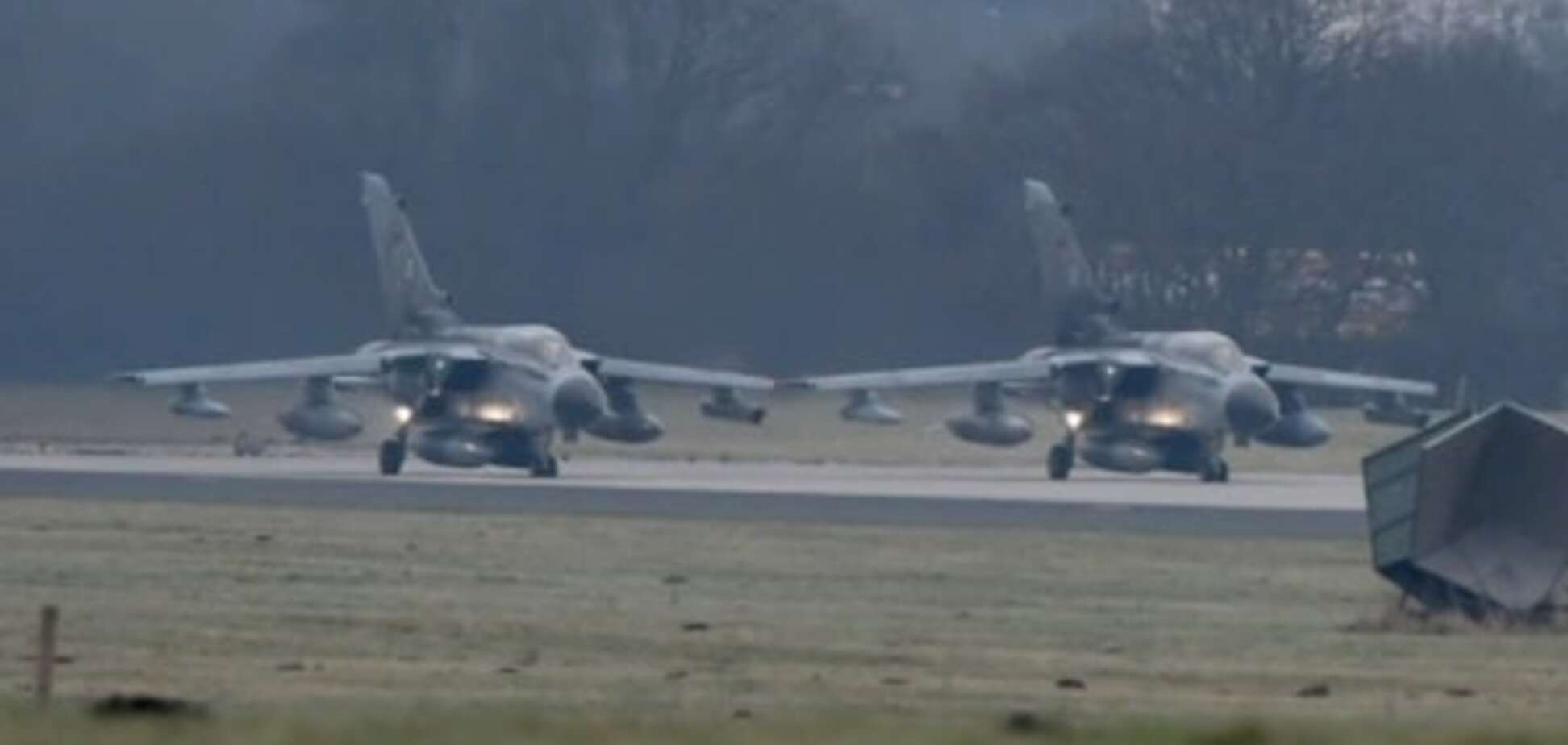 Німеччина відправила перші літаки до Сирії: опубліковані фото і відео