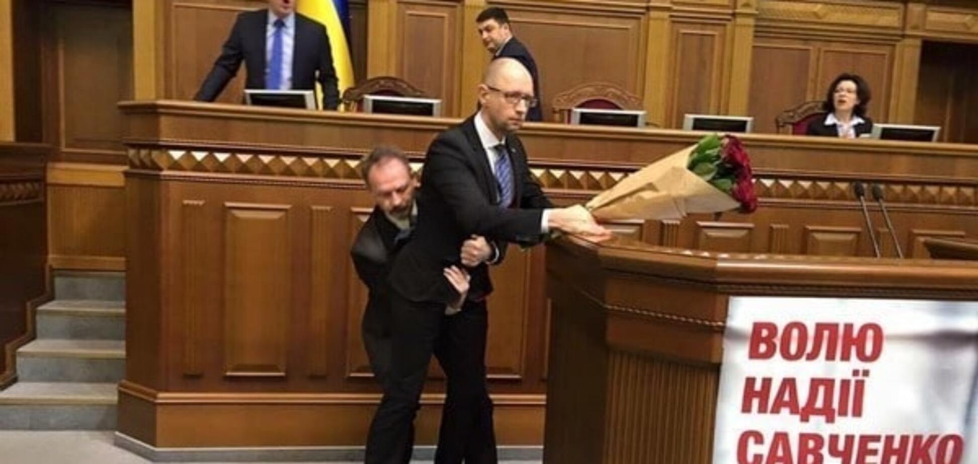 Потасовка Барны и Яценюка: Кабмин выступил с заявлением