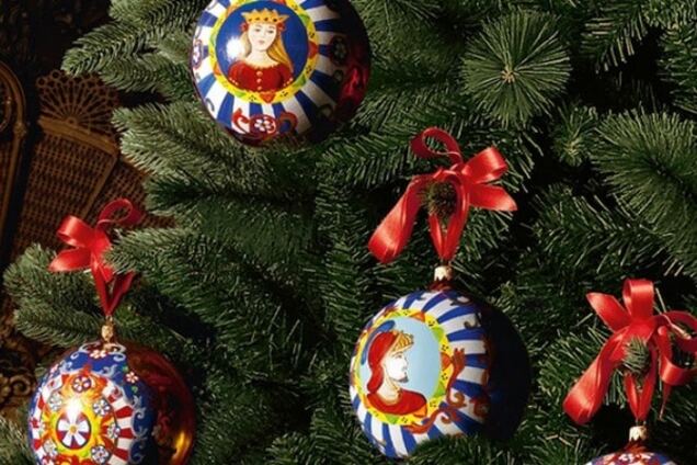 Dolce & Gabbana выпустил волшебную линию елочных украшений