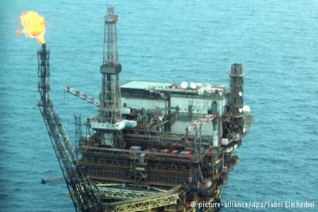 Ціни на нафту впали нижче 39 доларів за барель