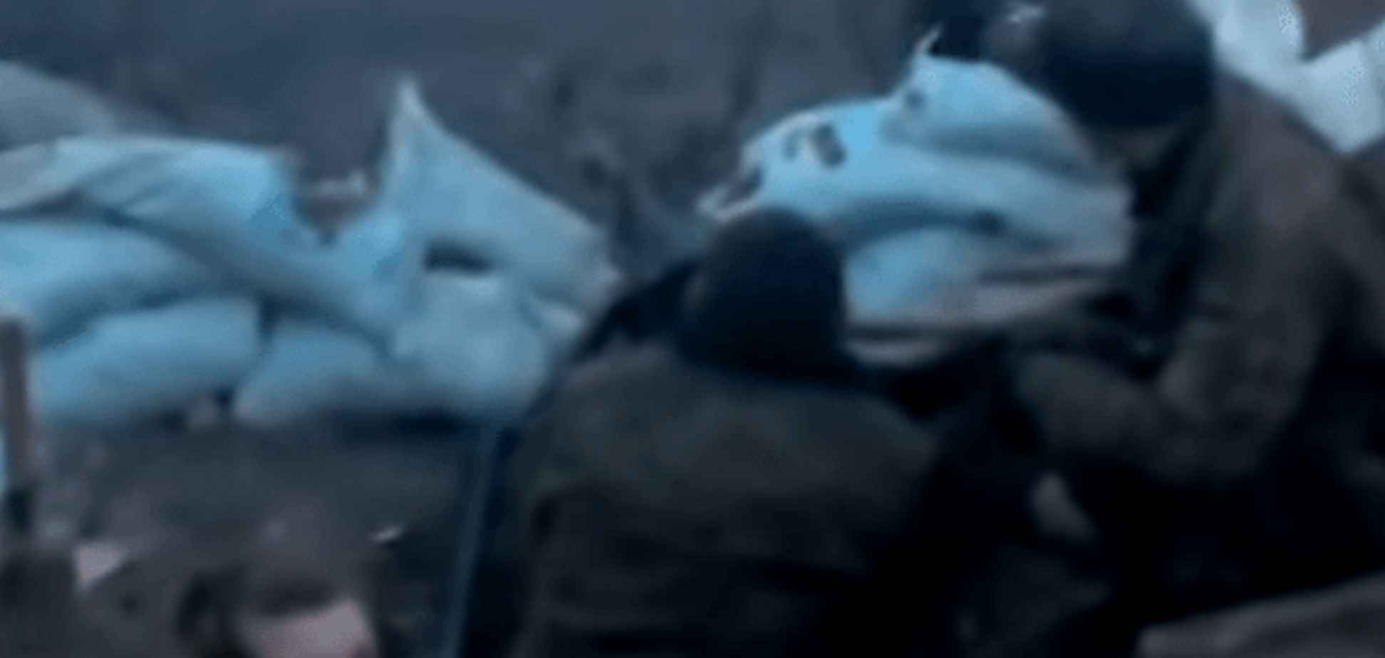 Дама вперед: оккупанты показали жуткое развлечение в окопе с гражданской. Видеофакт