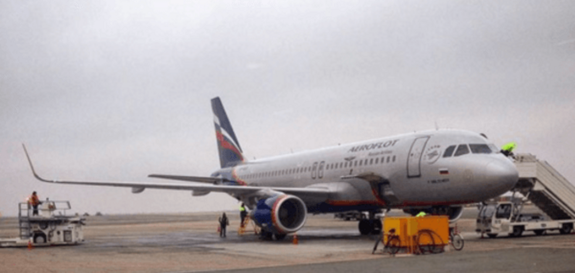 Оккупанты переполошились из-за 'бомбы' в аэропорту Симферополя: опубликованы фото