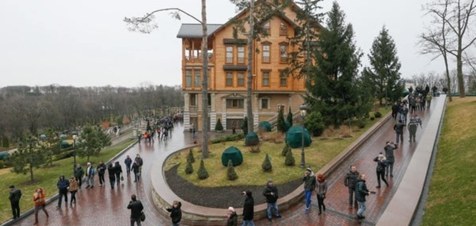 Только для страусов: 'Межигорье' могут закрыть для посетителей