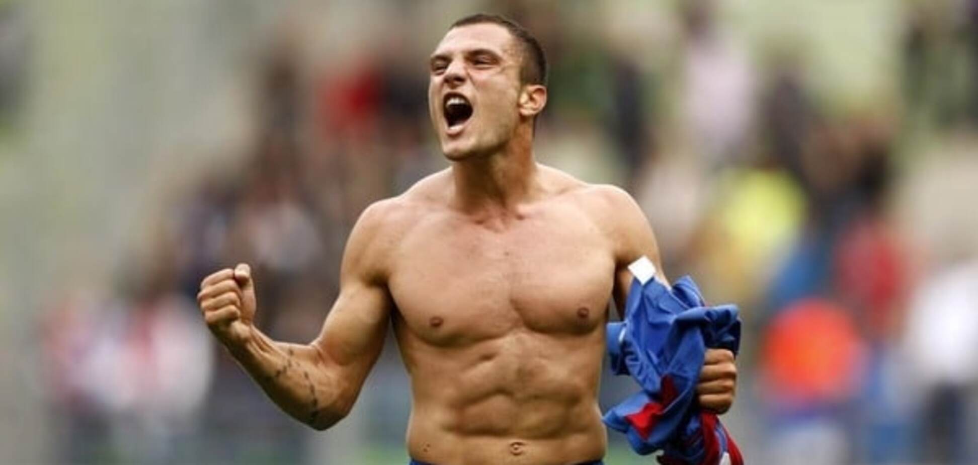 Французский футболист российского клуба поиздевался над полуголым Путиным: фотофакт