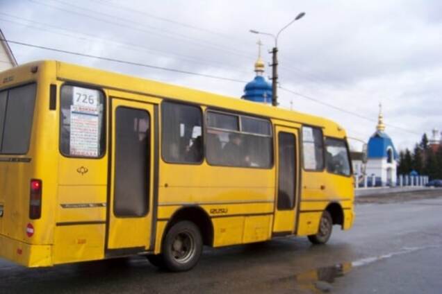 Беременная получила серьезные травмы в ДТП с маршруткой в Киеве