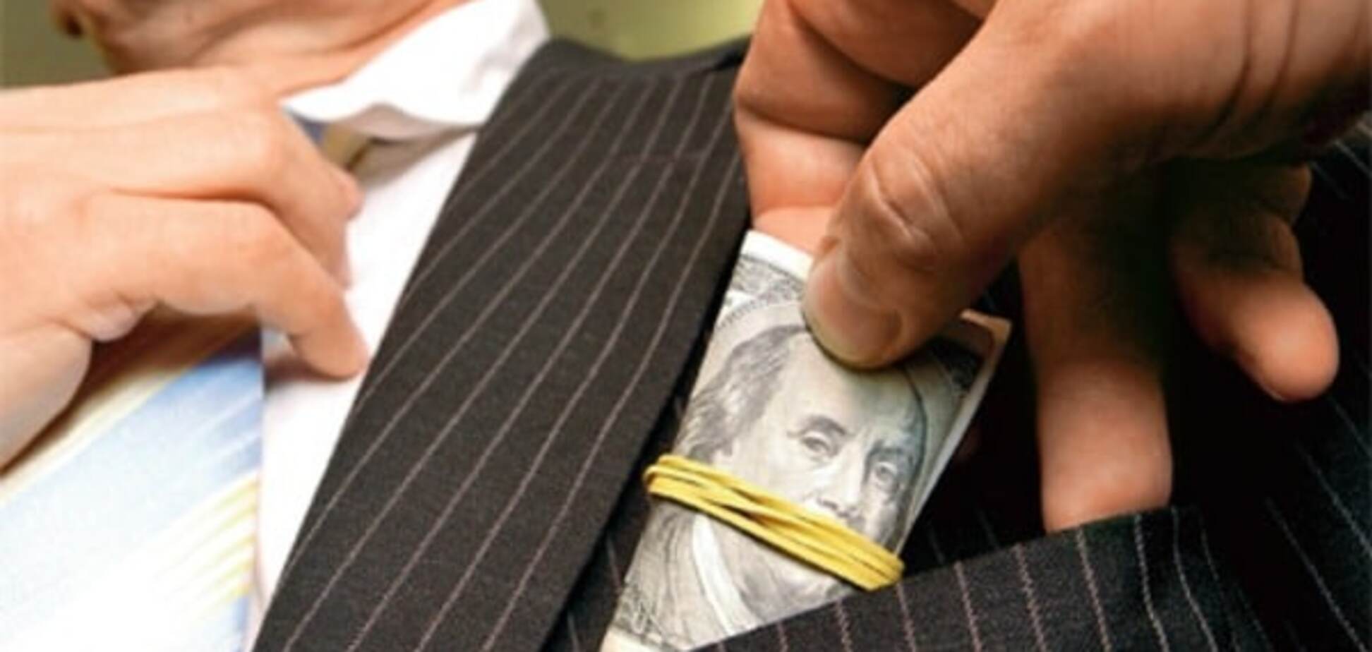 Фантастичні корупційні схеми: безкарні депутати, як і раніше, намагаються набити кишені